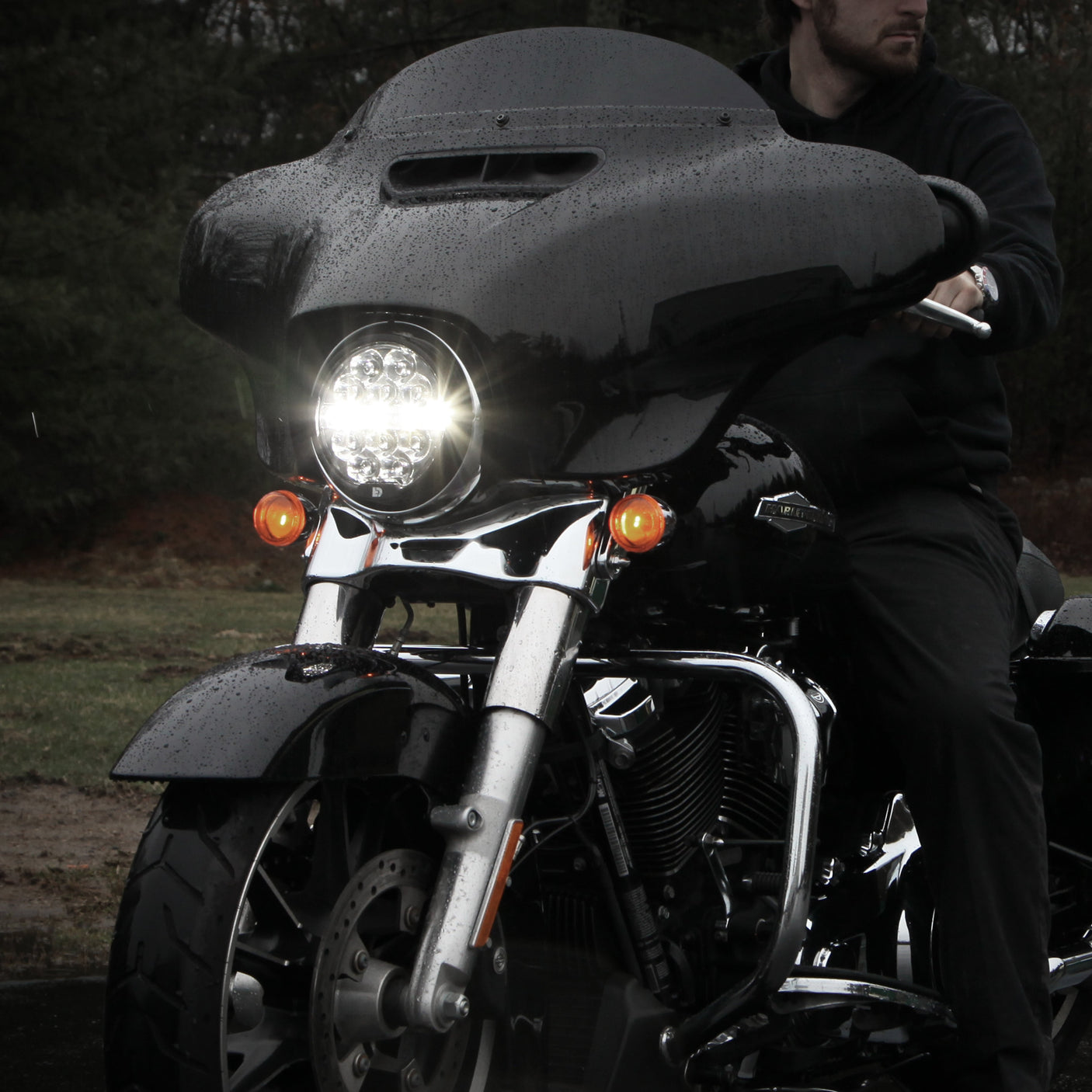 7" Destroyer® Headlight Kit for Street Glide by Denali