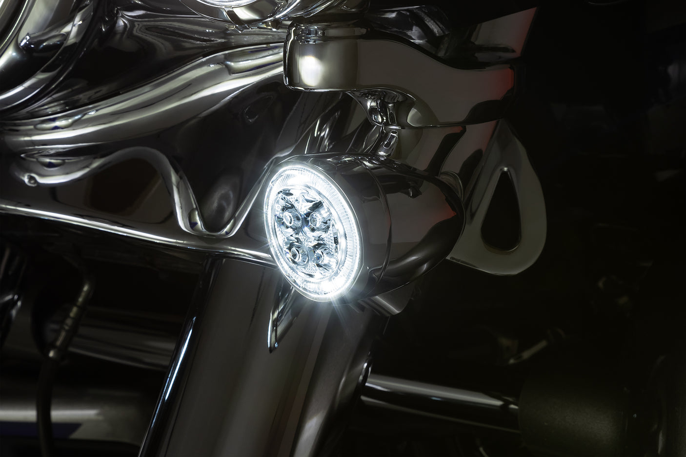 Fang® White Halo Front Signal Light Inserts With Bezel (Dual Circuit)