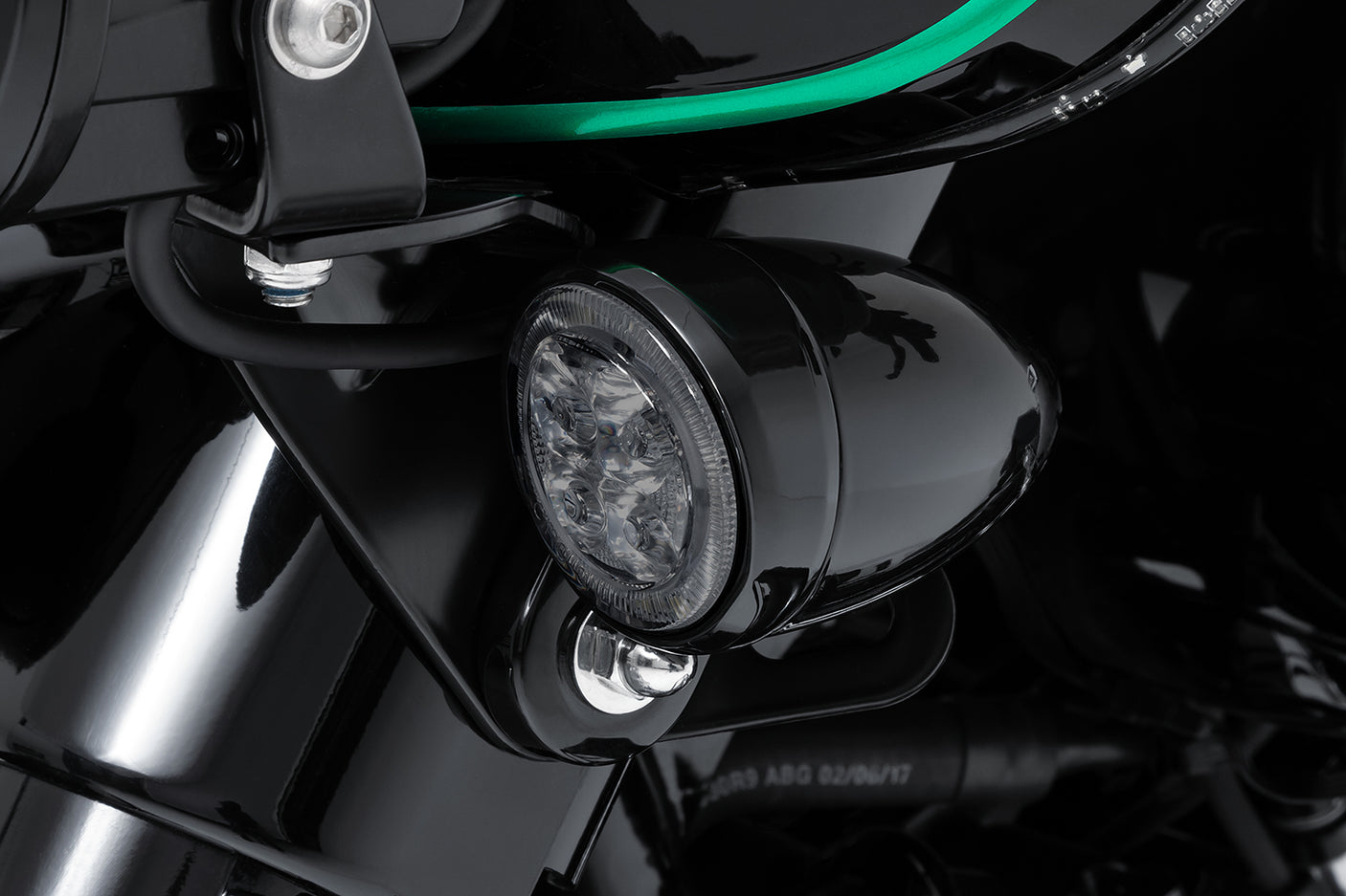 Fang® White Halo Front Signal Light Inserts With Bezel (Dual Circuit)