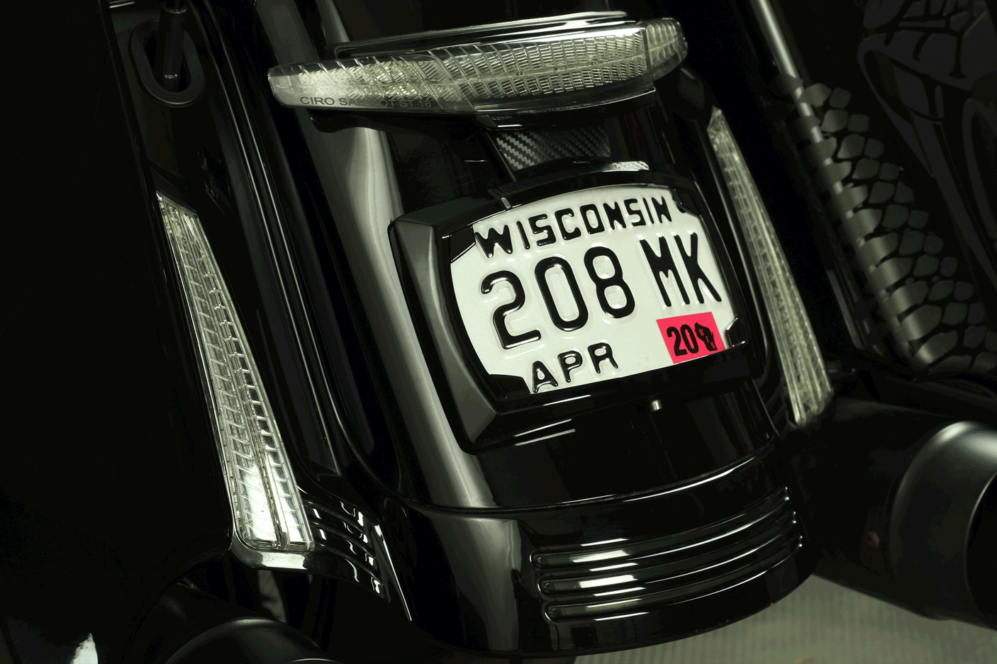 Filler Panel Lights for '14-'23 Street Glide / Special, Road Glide Custom, '17-'23 Road Glide Special, '17-up Road King Special With Clear Lens & Amber Turn