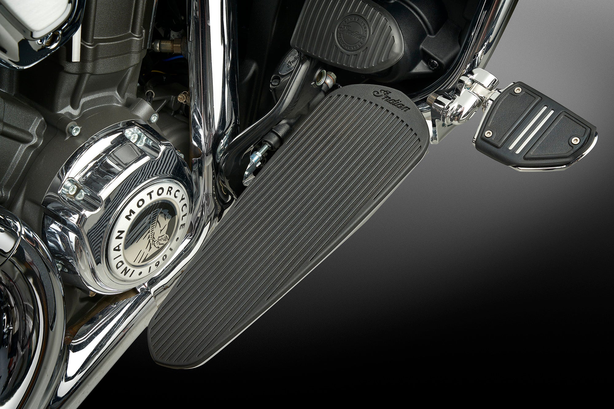 Driver Highway Peg Mounts for Indian – Ciro