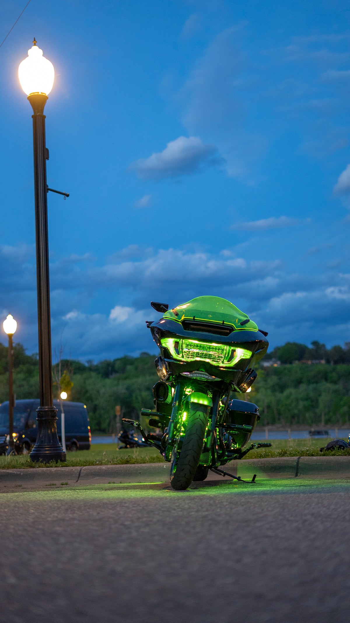 Shock & Awe EVOLVED® LED Kit / '23.5-up Road Glide Headlight
