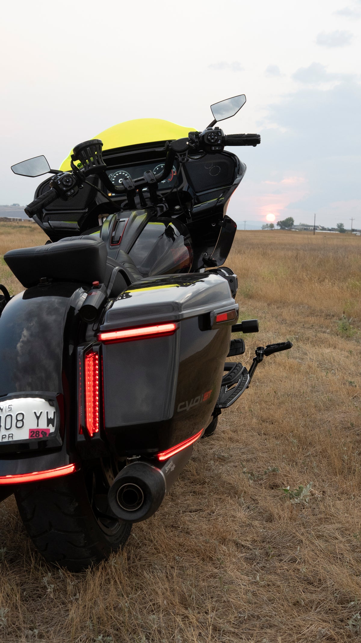 MACHETE™ Saddlebag LED Lights / '23.5-up H-D Touring