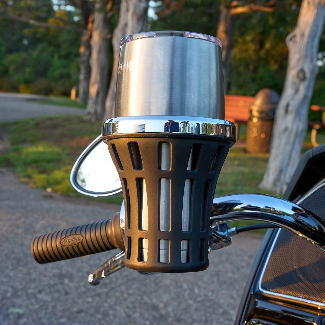 ドリンク×2、503×4 Big Ass Drink Holder with Aluminum Clamp Mount | CIRO