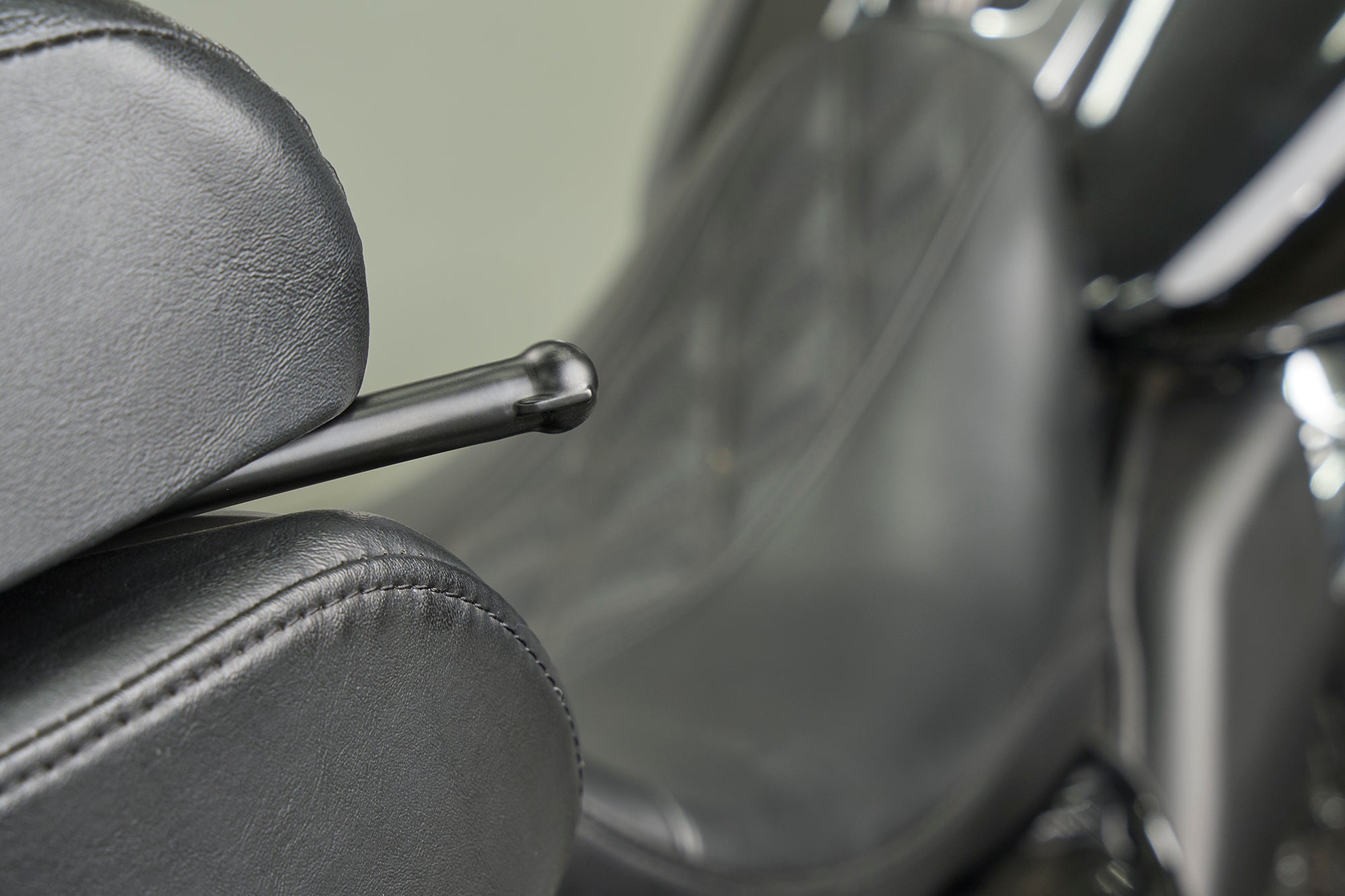 Passenger Ball Mount | Ciro | for Harley-Davidson Tour-Pak