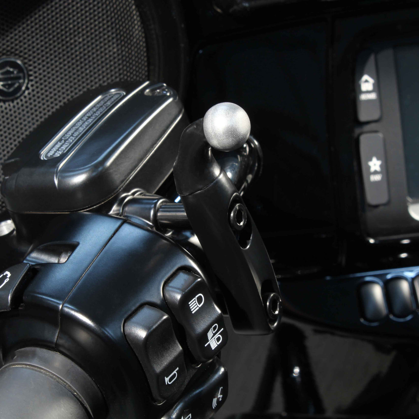 Ciro Universal Perch Ball Mount | Fits Most Motorcycles 
